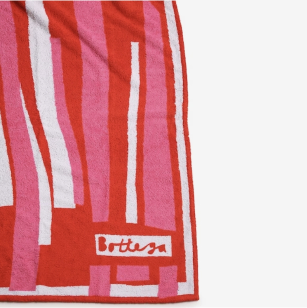 NWT Bottega Veneta Collage Beach Towel Red Pink White Color - Picture 3 of 7